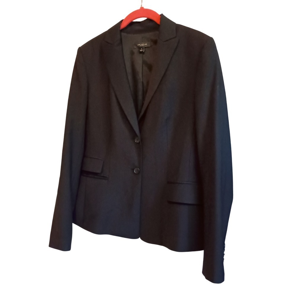 Ann Taylor Blazer Women's Size‎ 4 Black Classic Fitted Career Jacket